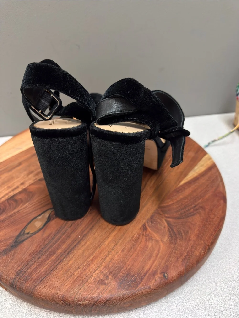 Nicola Bathie x Anton Heunis‎ Black Velvet Rosette Platform Heels Sz 9